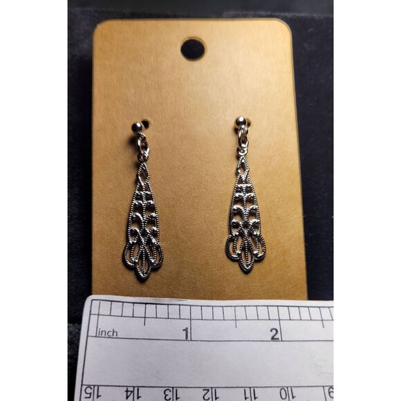 (3 for $15) JoMa Silvertone Filigree Dangle Earrings- NWT - Picture 2 of 4